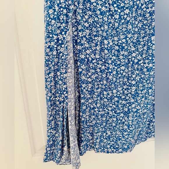 SHEIN Blue Floral Maxi Skirt - Picture 2 of 6